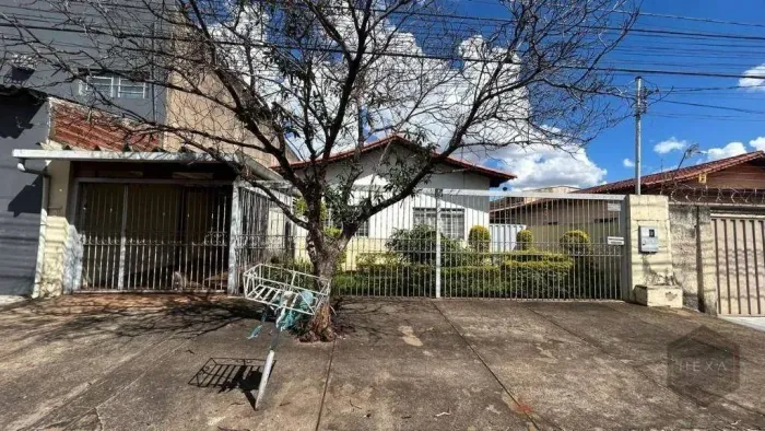 Casa com 4 Suítes à venda 360 m² Vila Mauá Goiânia/GO
