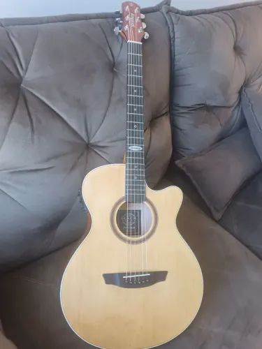 Violão elétrico acústico da Steinberg 