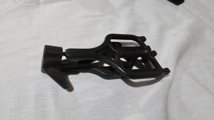 Rc Automodelo Traxxas Tmaxx bandejas + Hubb 