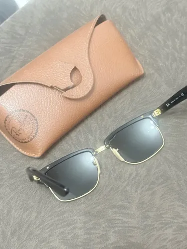Óculos de Sol Ray-Ban Semi-Novo