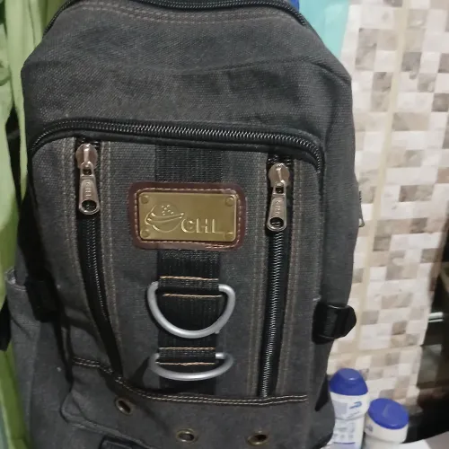 Mochila de lona semi nova