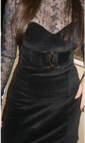 Vestido Preto Tubinho com cinto fivela Dourado