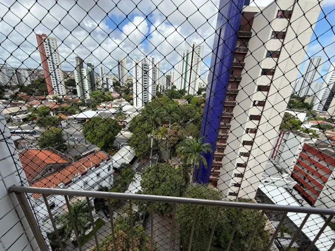 Apto 3 quartos Casa Forte 120 m2 + 2 suítes + Varanda 