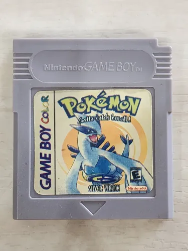 Pokémon Silver de game boy repro salvando