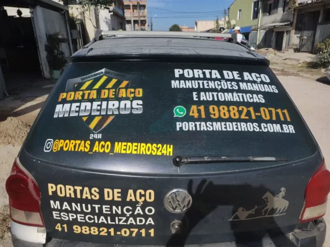 Concerto de portas de aço 