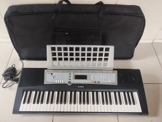 Teclado Yamaha PSR E203