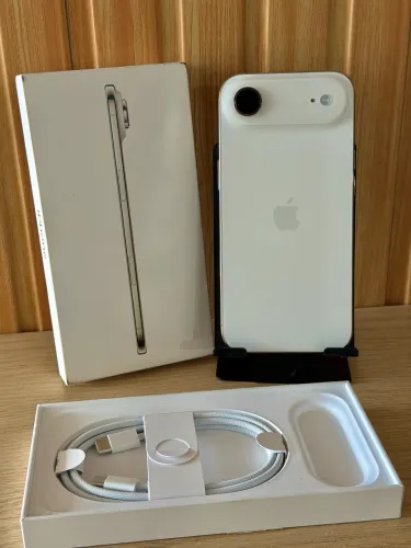 iPhone 17 Air 256gb / 2 meses de uso / Garantia até 2027