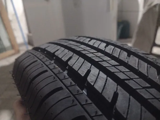 Pneu 175/75r14 Westlake RP18 com etiqueta original de venda