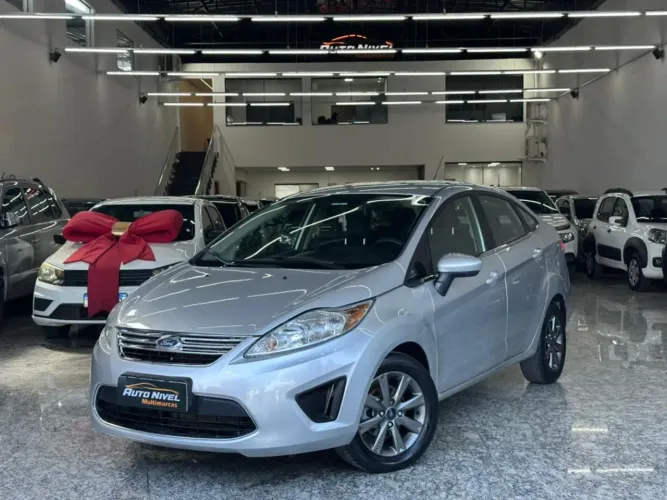 Ford Fiesta Sedan SE 1.6 16V Flex 4P 2011