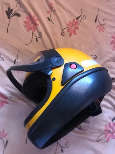 Vendo esse capacete no precinho, negócio
