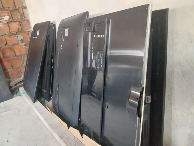 Placas e tv com defeito 