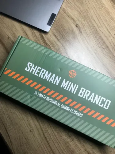 Teclado Mecânico Sherman 60%