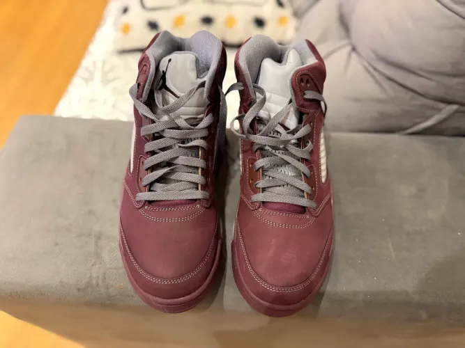 Jordan 5 Burgundy