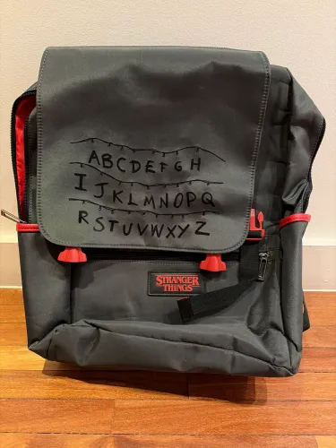 Mochila starnger things 