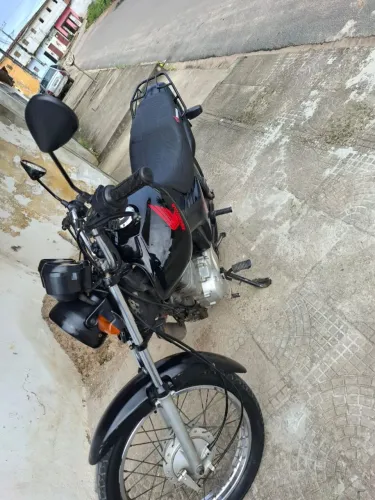 Vendo moto fan 125 de ano 2010