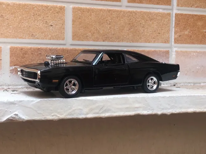 Miniatura do carro do Dodge charger 1970 (carro do toretto)