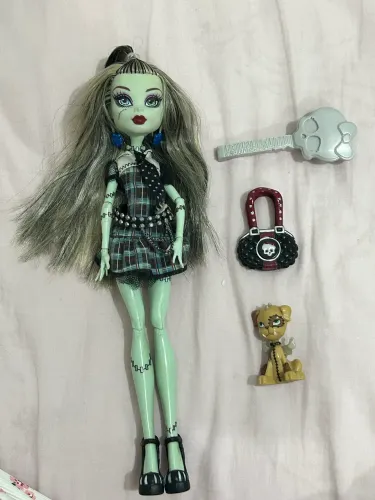 Boneca Monster High- Frankie Basica