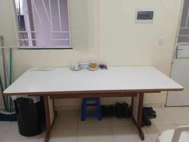 Estou vendendo essa mesa