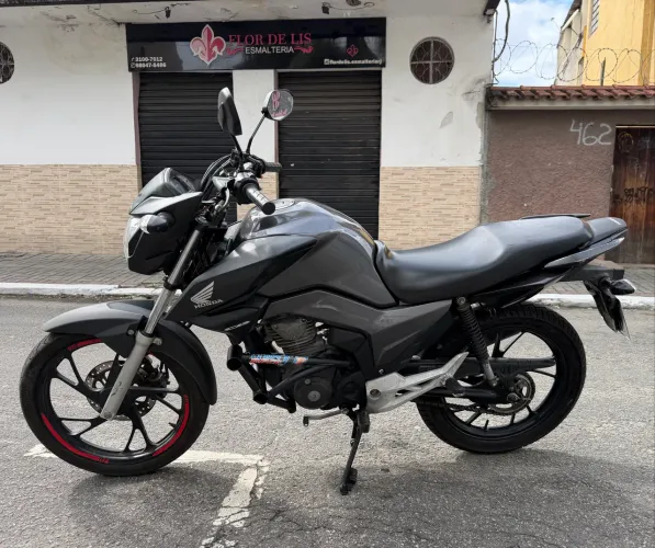 Titan 160