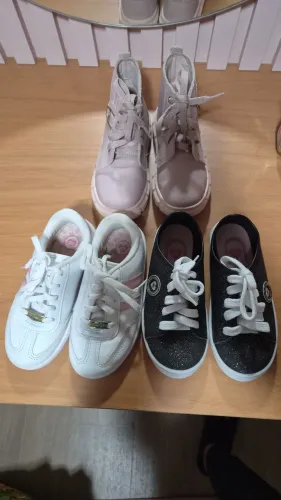 Vende-se lote sapatos menina
