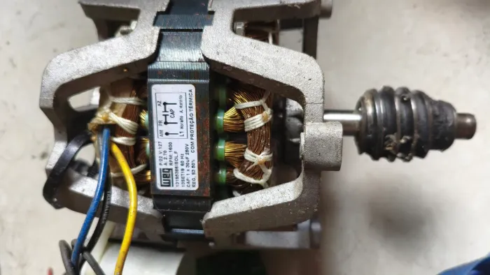 Motor Agl trino light