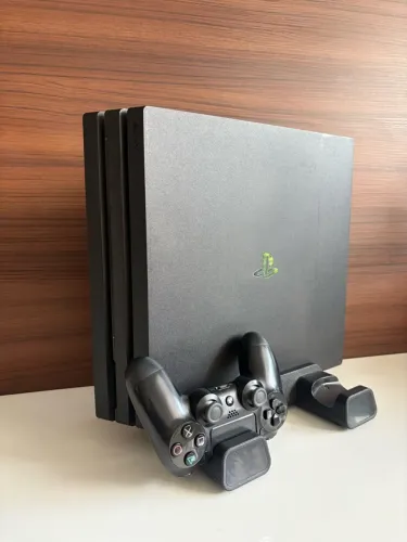 PlayStation 4 PRO - Desbloqueado