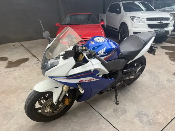 CBR 600 F