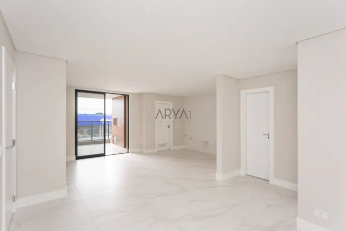 Apartamento à venda no Cristo Rei ARYA1