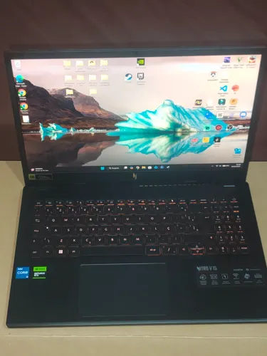 Notebook gamer Acer Nitro v15 I5 13420h 32gb de ram RTX4060 