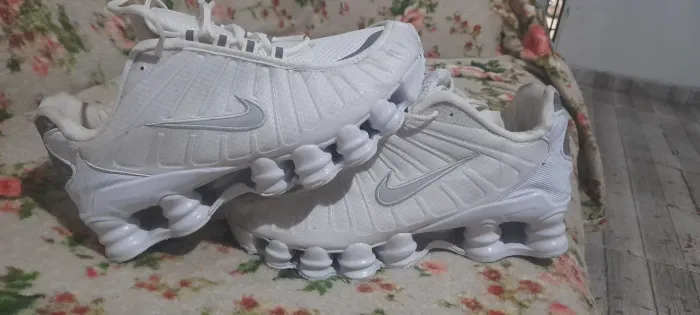 Nike shox. Só 60$