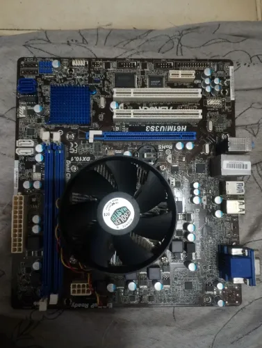 KIT PLACA MÃE COM PROCESSADOR.
