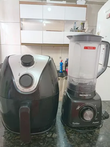 Vendo Air Fryer com o liquidificador funcionando perfeitamente 270$