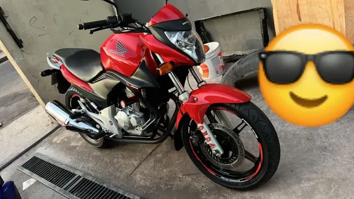 ?VENDO MOTO HONDA CB300