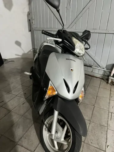 Vendo moto lead