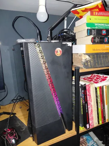 Cpu Amd pro A8-9600 R7, 16 gb placa Amd randeon R7 500 gb