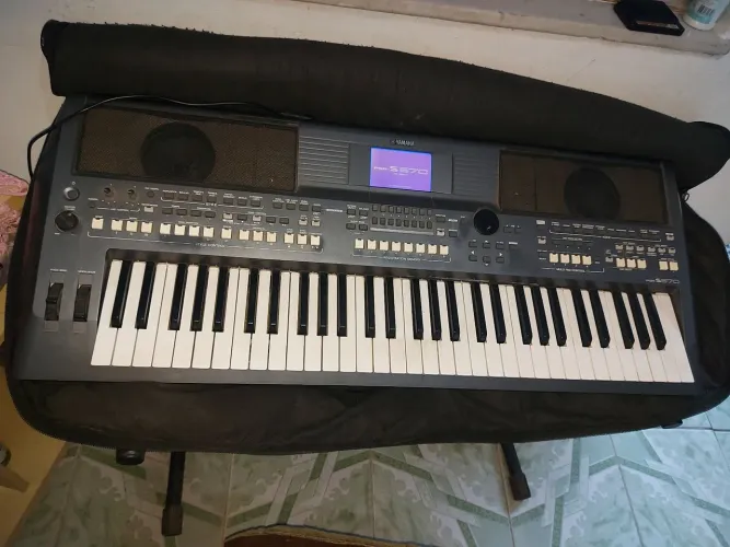 Teclado yamaha psr s670 com pack atualizado