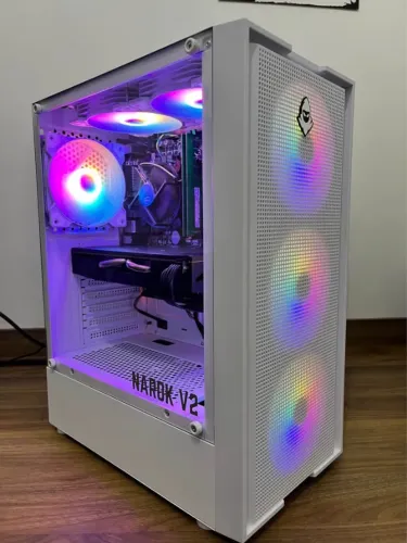 PC Gamer Core i7 + RX 580 8GB