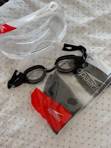 Kit óculos e touca speedo