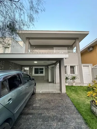 Casa em Condomínio - Urbanova - Residencial Floradas da Serra - 4 Dormitórios - 257m².