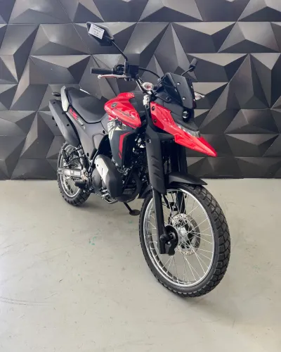 XTZ 250 LANDER CONNECTED