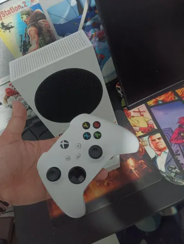 XBOX SERIES S NOVO COM A CAIXA