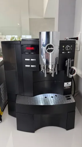 Máquina de café Expresso Impressa JURA Xs9