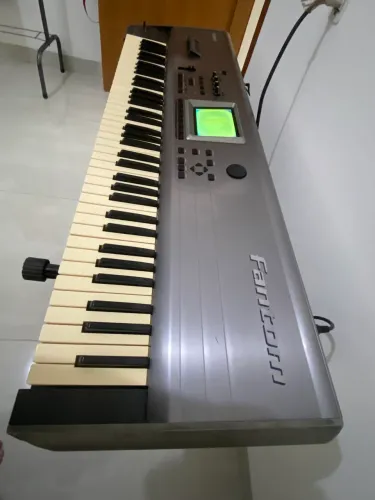 Teclado Roland fantom FA76