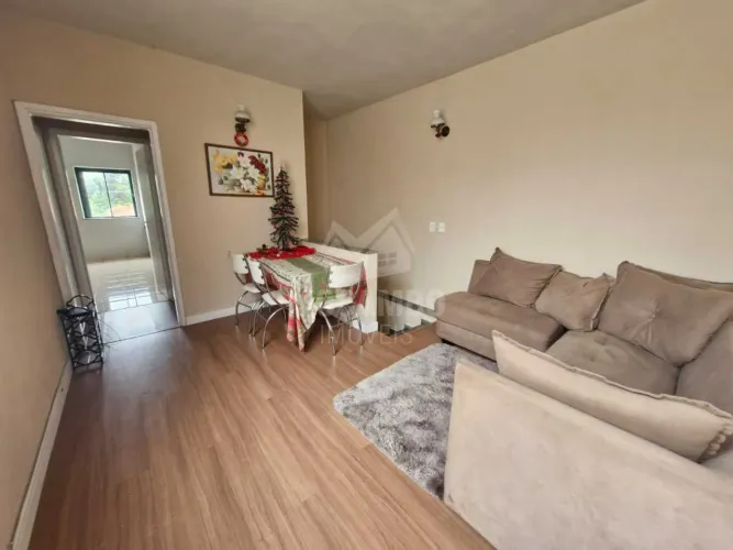 Casa de rua : / Residencial / Centro