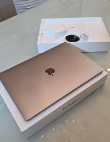 Macbook pro 2016 - i5 8GB