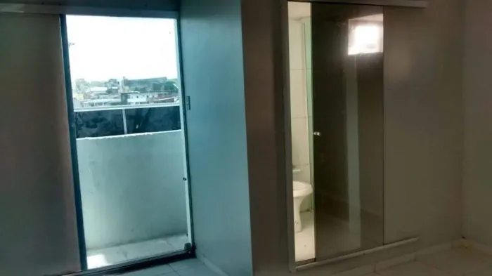 Apartamento 01 quarto na avenida silves com maués 