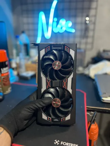 Placa de Vídeo RX 5700XT 