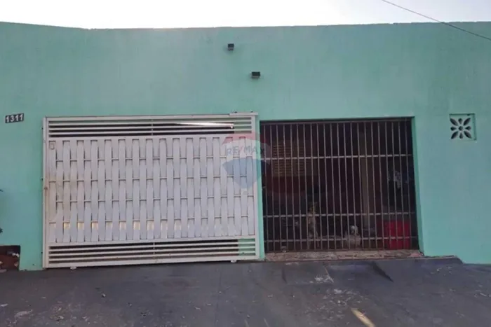 Oportunidade Única: Duas Casas pelo Preço de Uma!
