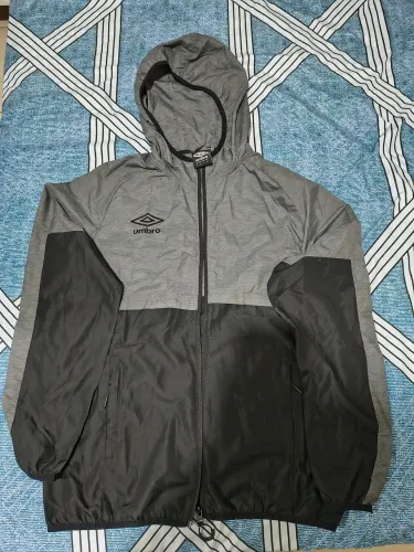 Jaqueta corta-vento Umbro