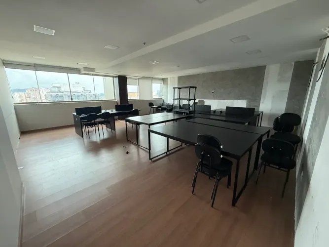 Sala 434m com heliponto semi mobilado para locação 18 do forte